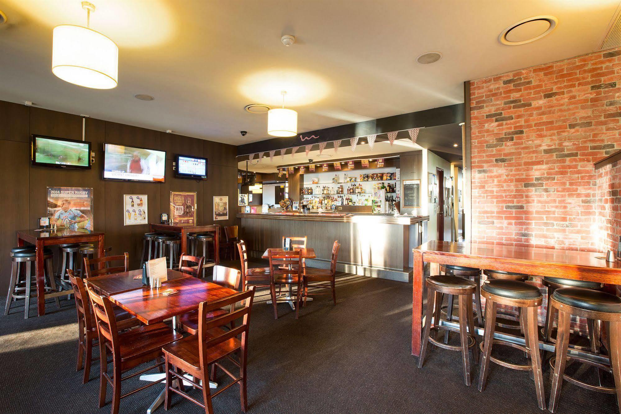 Nightcap At Federal Hotel Toowoomba Exterior photo